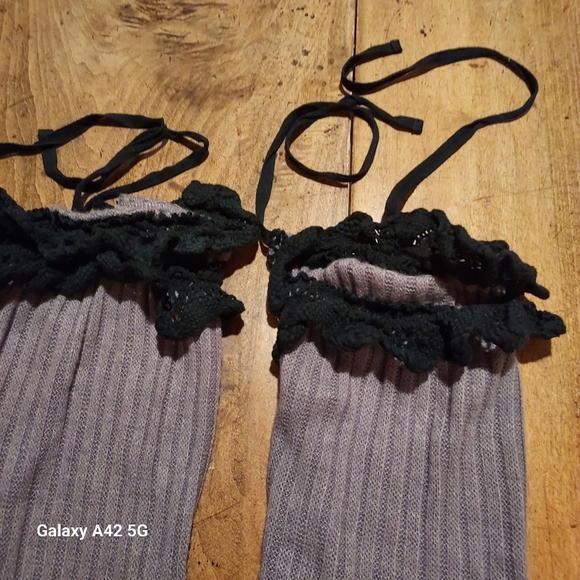 Áreve brand leg warmers - Picture 2 of 7